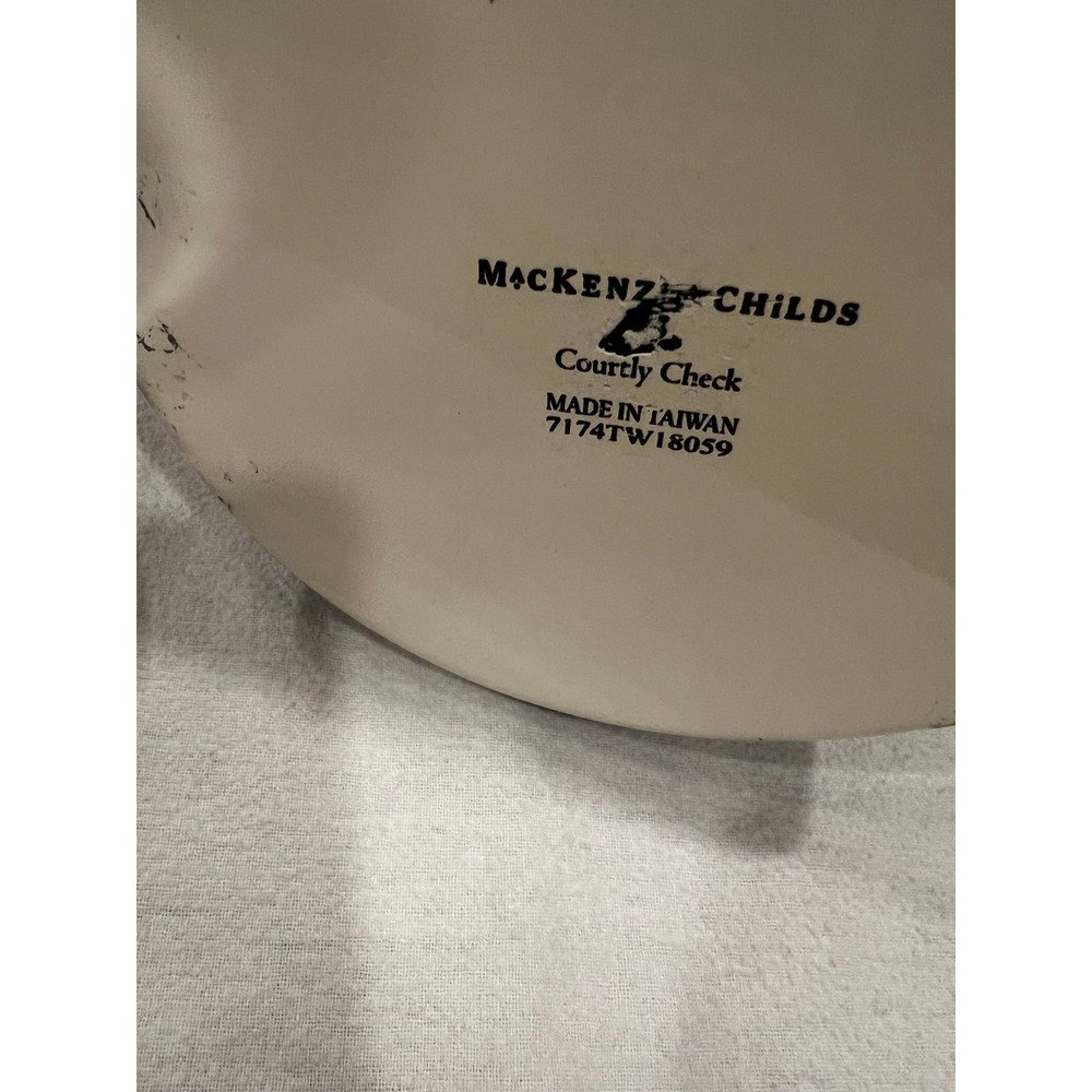 Mackenzie Child's Courtly Check teapot - Picture 4 of 8